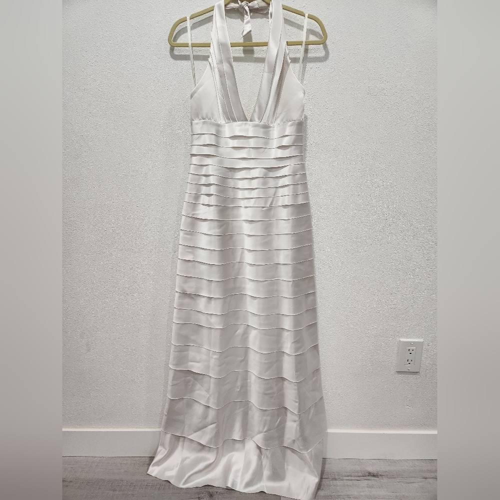 BCBG MAXAZRIA off white Satin Tiered Halter Maxi Dress cocktail gown size 4